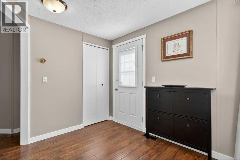 516, 3223 83 Street NW, Calgary, Alberta  T2B 5N7 - Photo 2 - A2305136