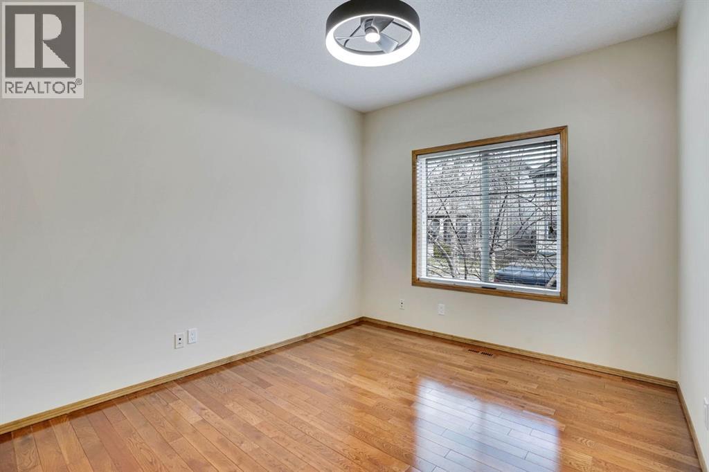 43 Elgin View SE, Calgary, Alberta  T2Z 4Z6 - Photo 4 - A2304846