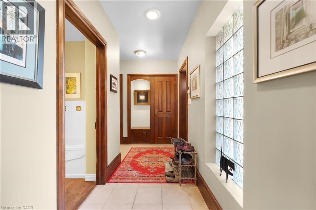 311 Brock Road, Hamilton, Ontario  L9H 5H4 - Photo 16 - 40823983