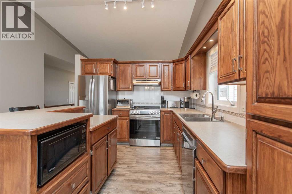 52 Archibald Crescent, Red Deer, Alberta  T4R 2X4 - Photo 7 - A2302649