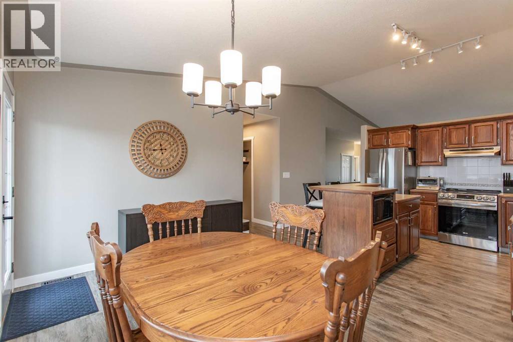 52 Archibald Crescent, Red Deer, Alberta  T4R 2X4 - Photo 8 - A2302649