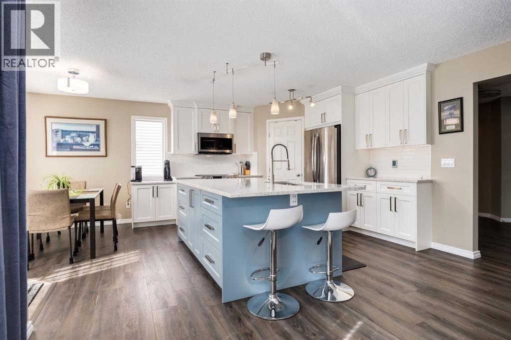 433 Bayside Place SW, Airdrie, Alberta  T4B 2X5 - Photo 4 - A2302524