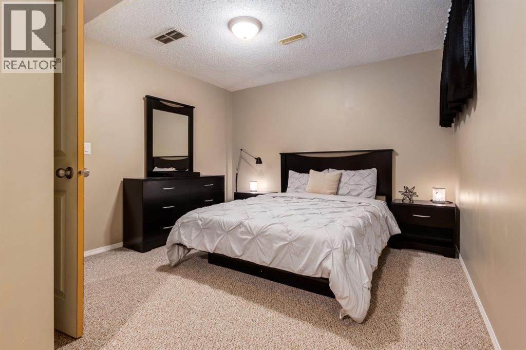 433 Bayside Place SW, Airdrie, Alberta  T4B 2X5 - Photo 37 - A2302524