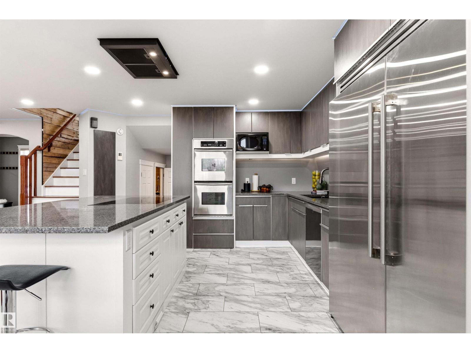 46 Hillcrest Pl, St. Albert, Alberta  T8N 6S2 - Photo 8 - E4484236