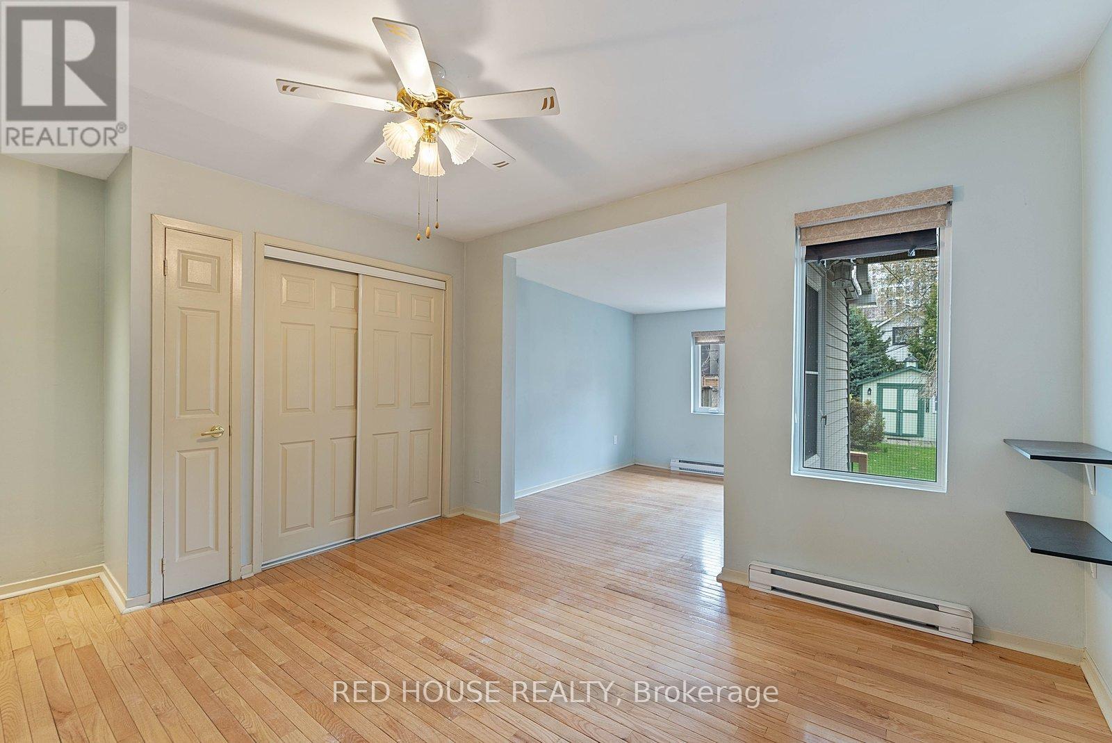 Main - 37 Connaught Avenue, Toronto, Ontario  M4L 2V8 - Photo 19 - E12887728