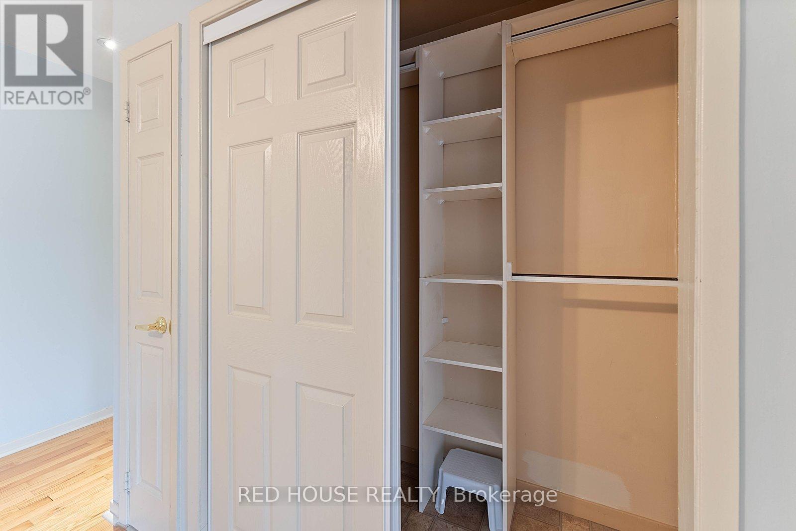 Main - 37 Connaught Avenue, Toronto, Ontario  M4L 2V8 - Photo 26 - E12887728