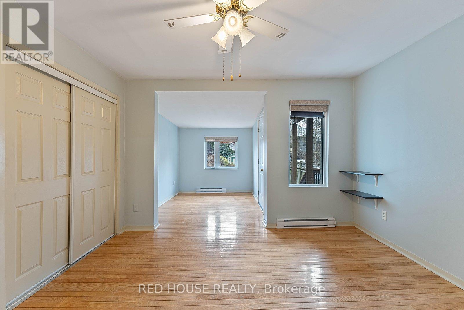 Main - 37 Connaught Avenue, Toronto, Ontario  M4L 2V8 - Photo 17 - E12887728