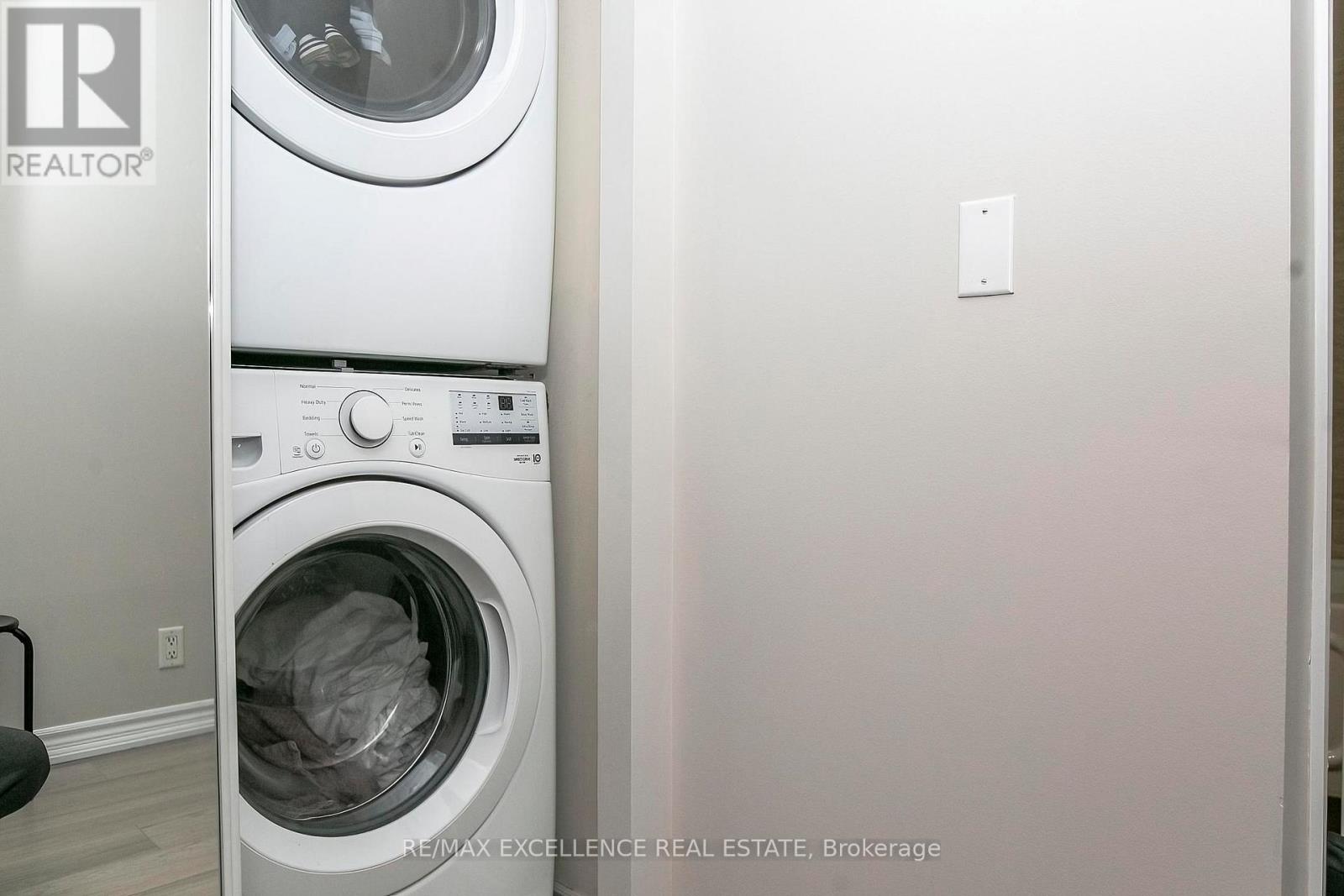 2102 - 33 Elm Drive, Mississauga, Ontario  L5B 4L2 - Photo 30 - W13038512