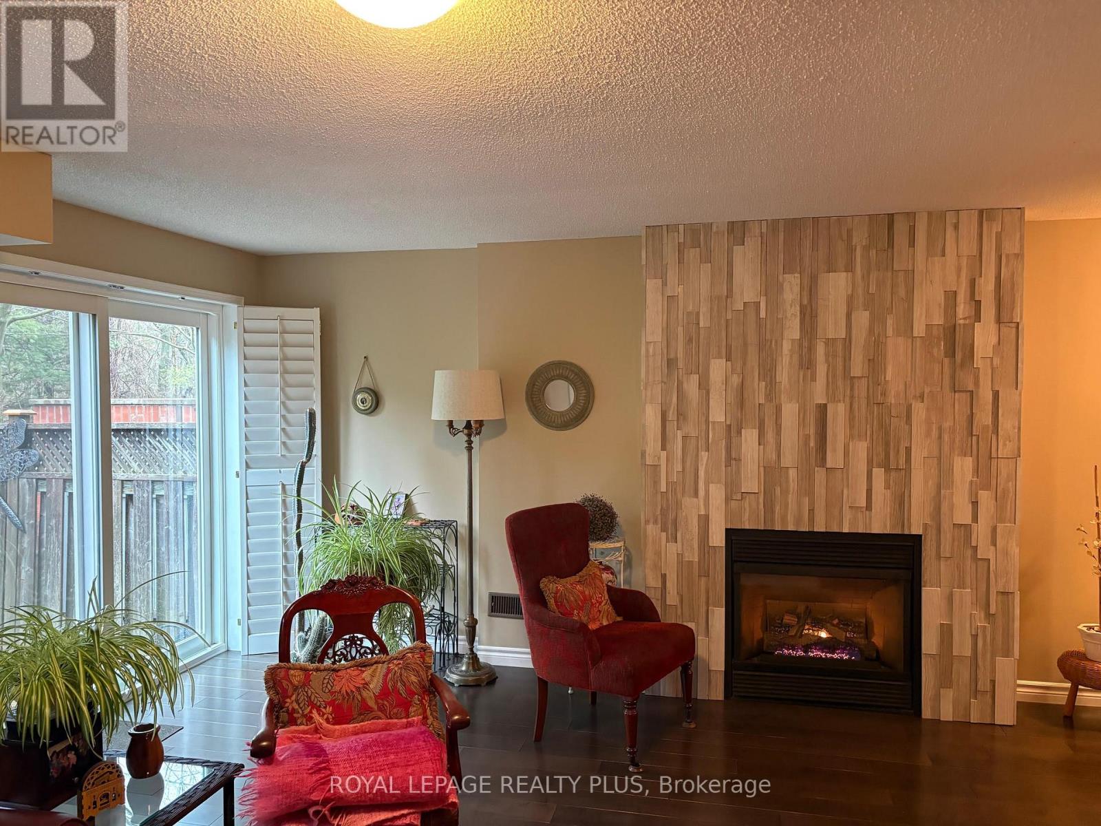 30c - 928 Queen Street W, Mississauga, Ontario  L5H 4K5 - Photo 7 - W13044294