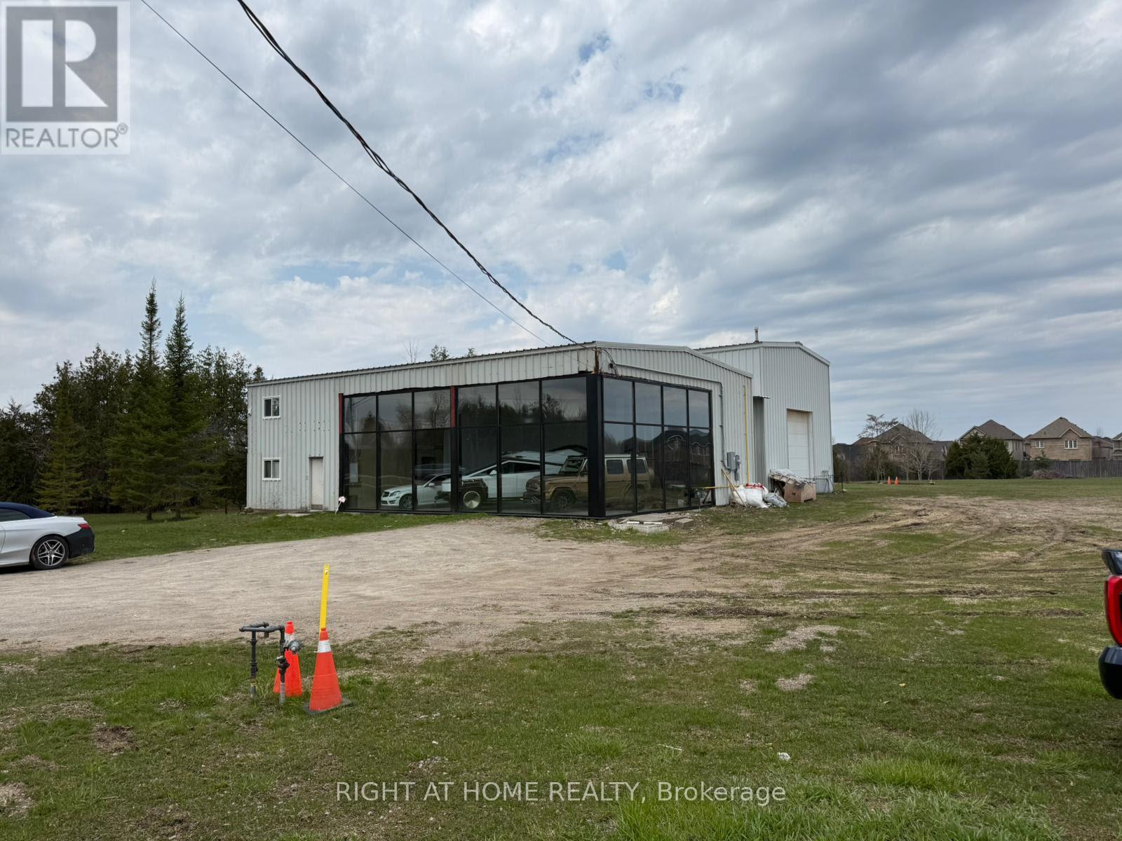 4988 Baseline Road, Georgina, Ontario  L0E 1R0 - Photo 1 - N13044526