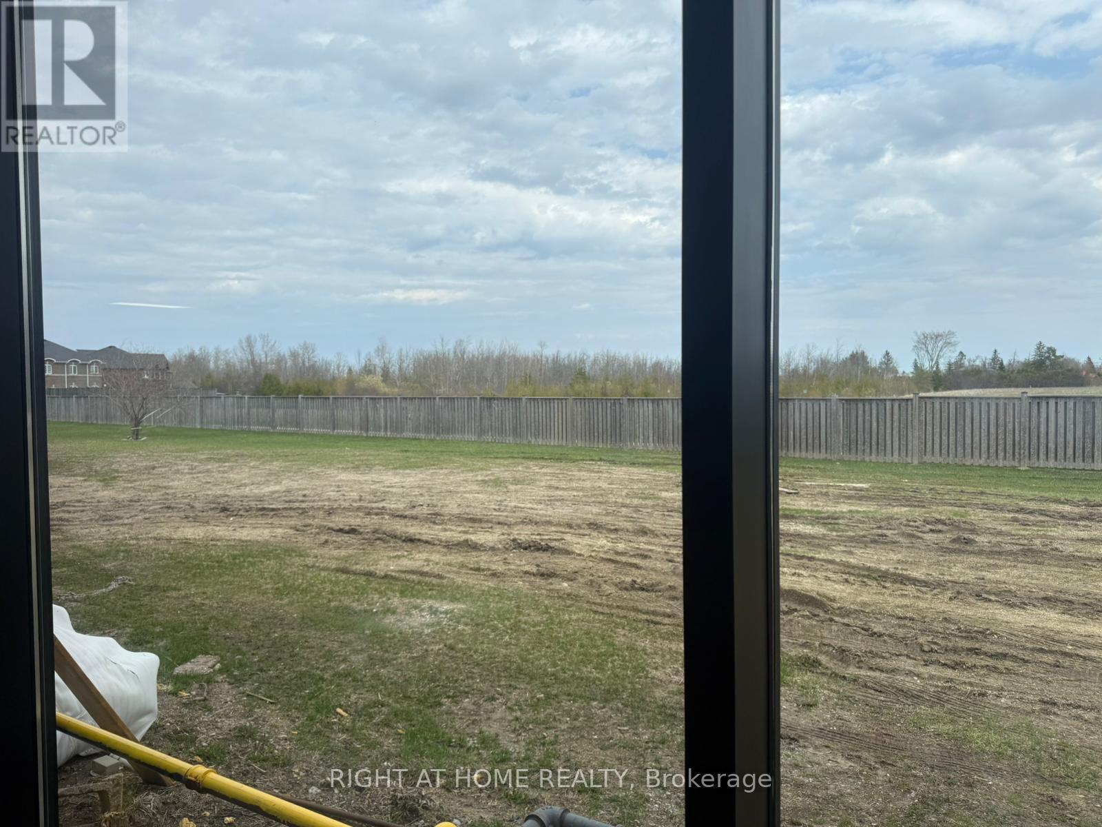 4988 Baseline Road, Georgina, Ontario  L0E 1R0 - Photo 14 - N13044526