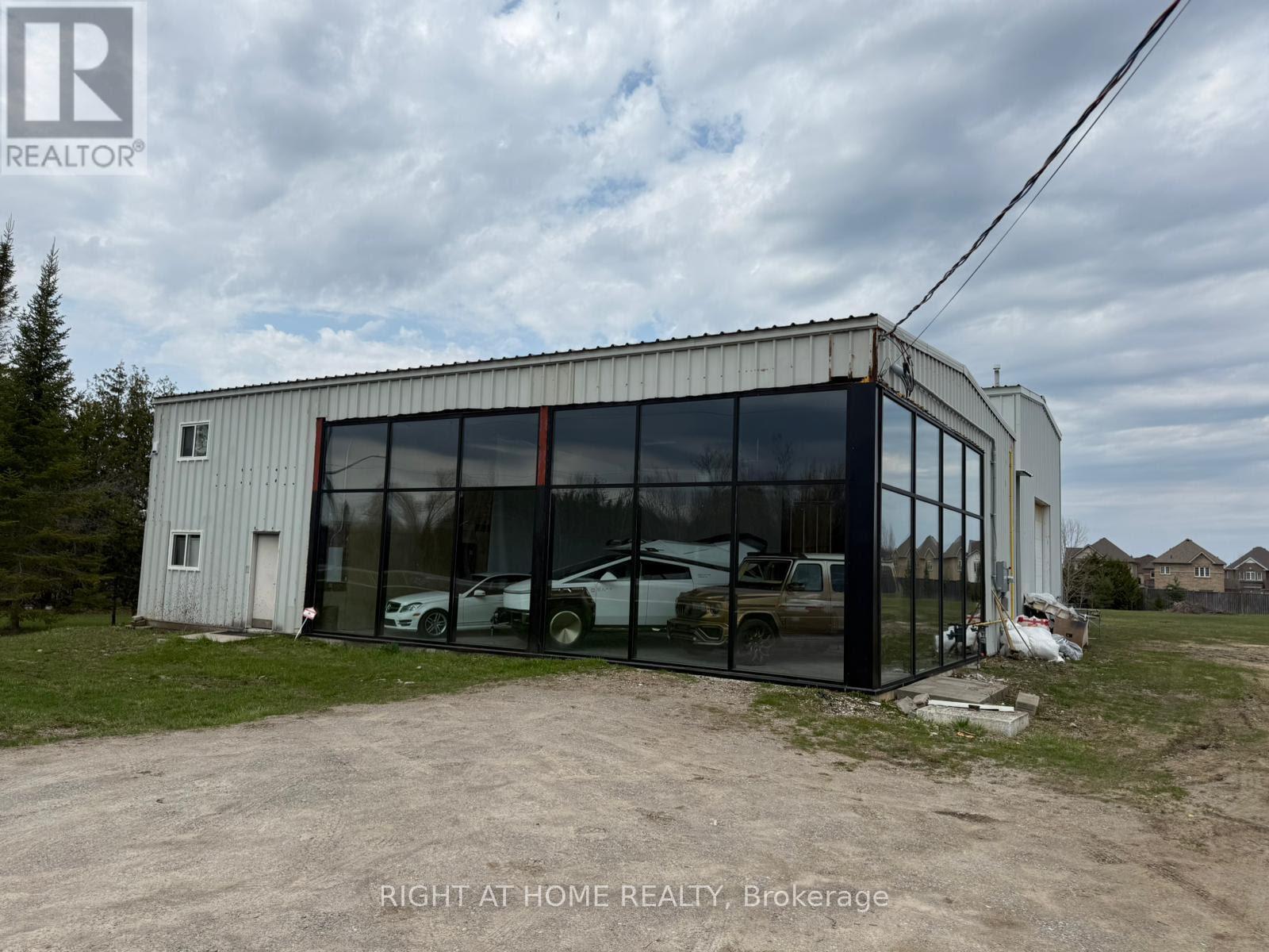 4988 Baseline Road, Georgina, Ontario  L0E 1R0 - Photo 5 - N13044526