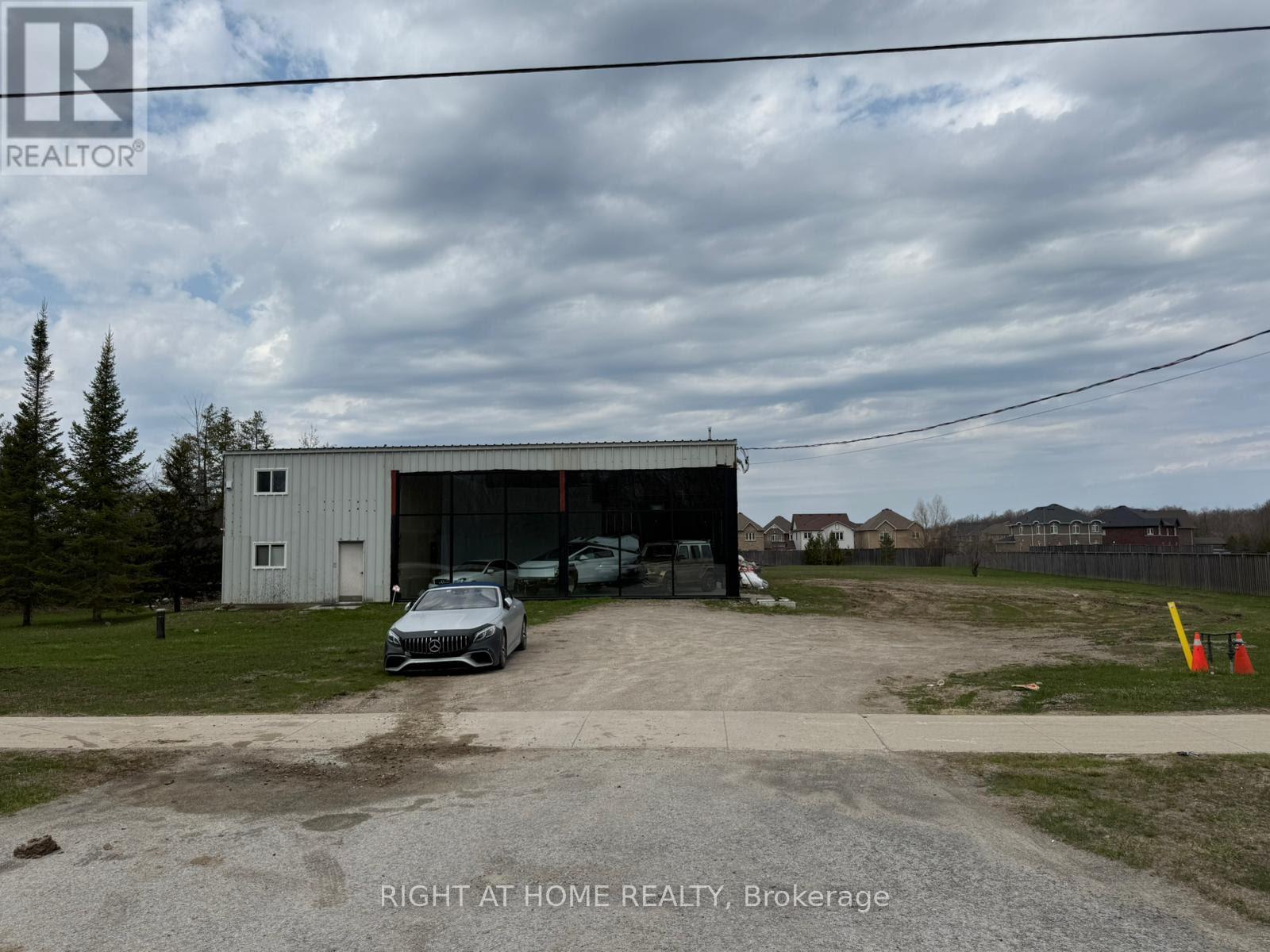 4988 Baseline Road, Georgina, Ontario  L0E 1R0 - Photo 6 - N13044526