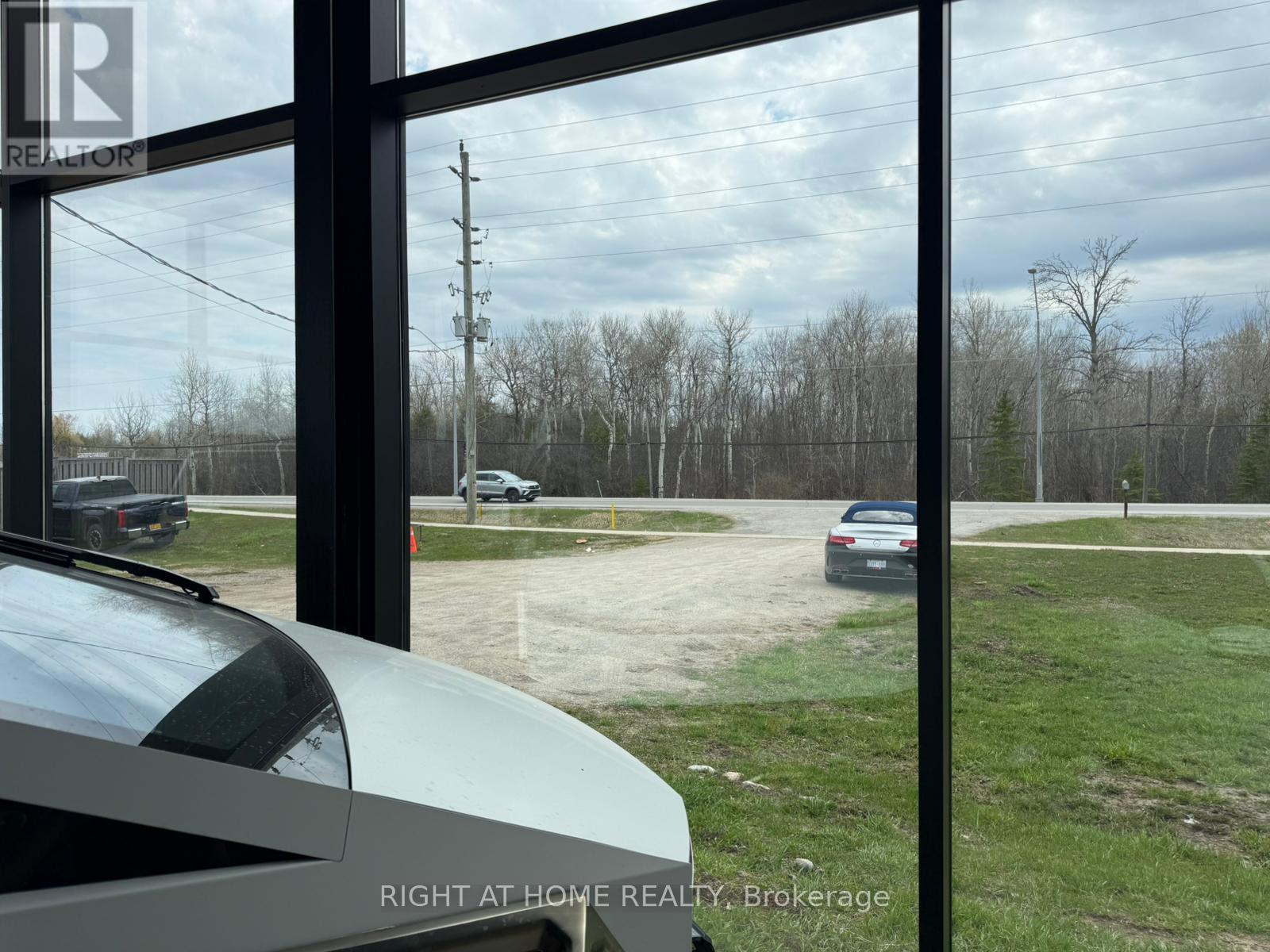 4988 Baseline Road, Georgina, Ontario  L0E 1R0 - Photo 9 - N13044526