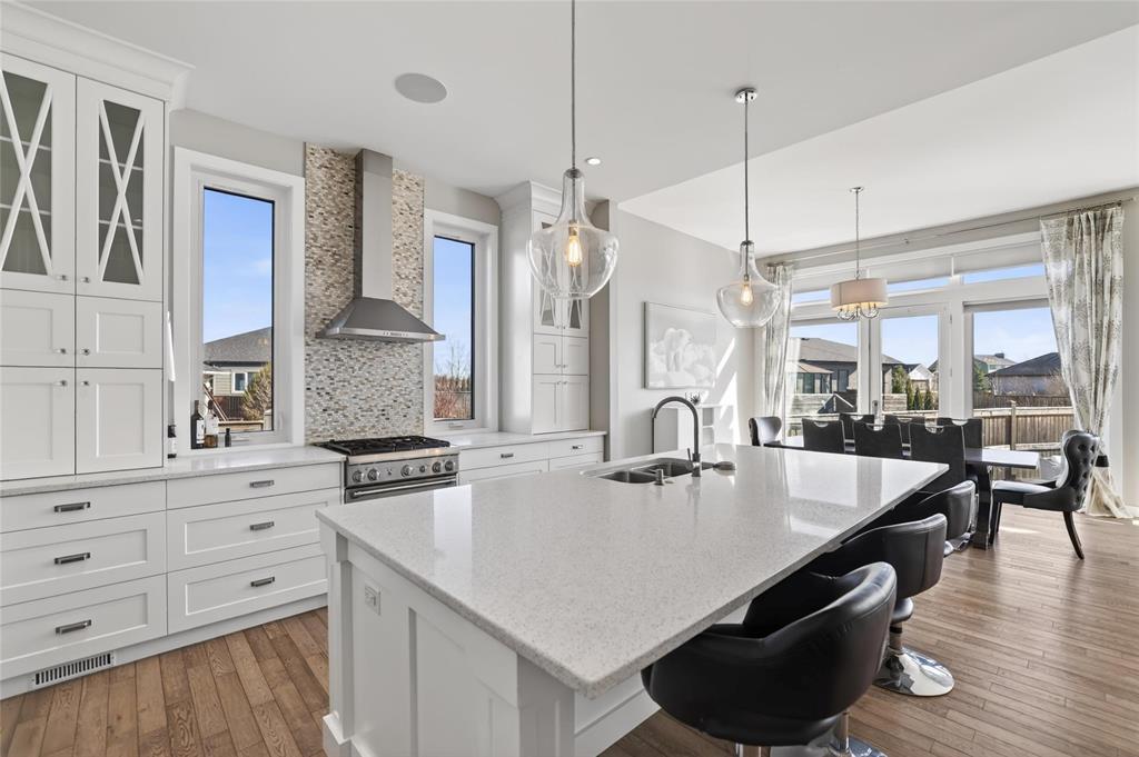 9 Fairway Close, Steinbach, Manitoba  R5G 1M1 - Photo 2 - 202607955