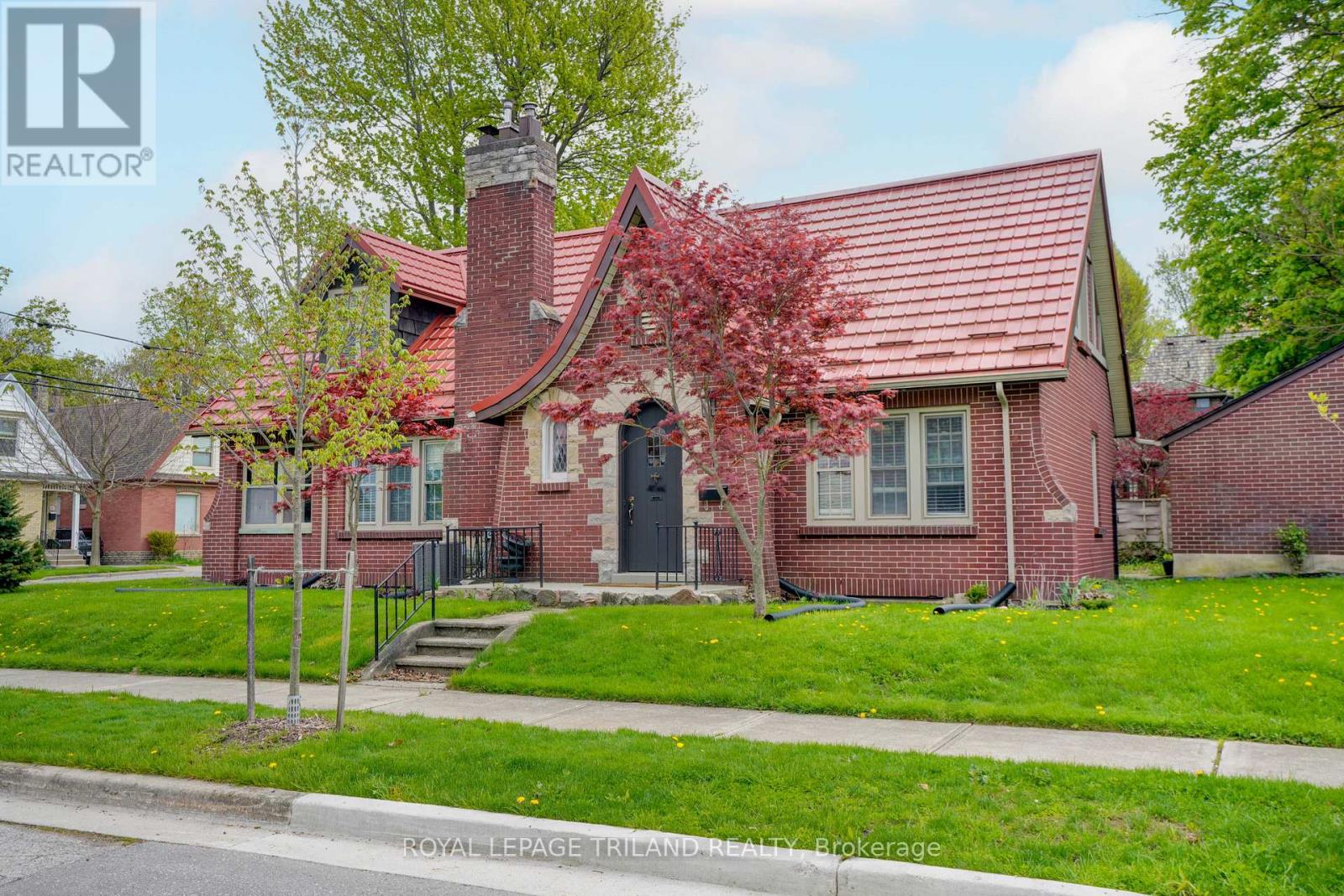 1 Woodland Place, London South, Ontario  N6C 1H9 - Photo 3 - X12902696