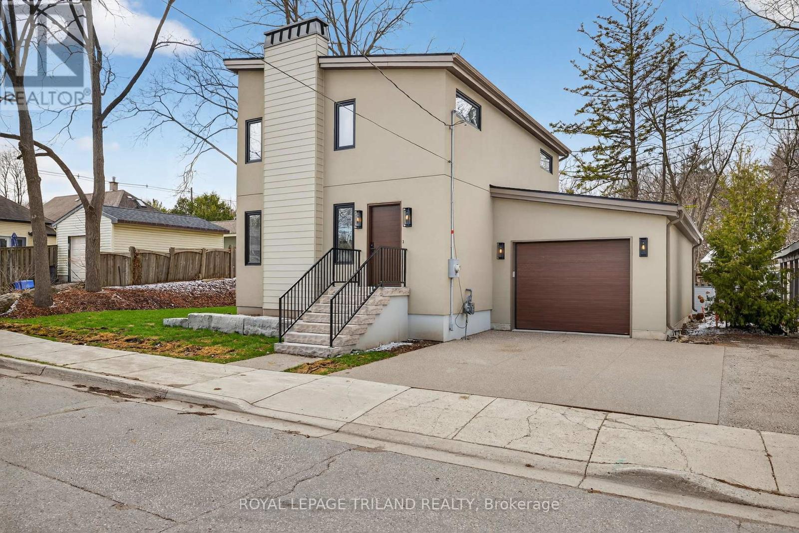 14 LUNDY LANE, London South, Ontario