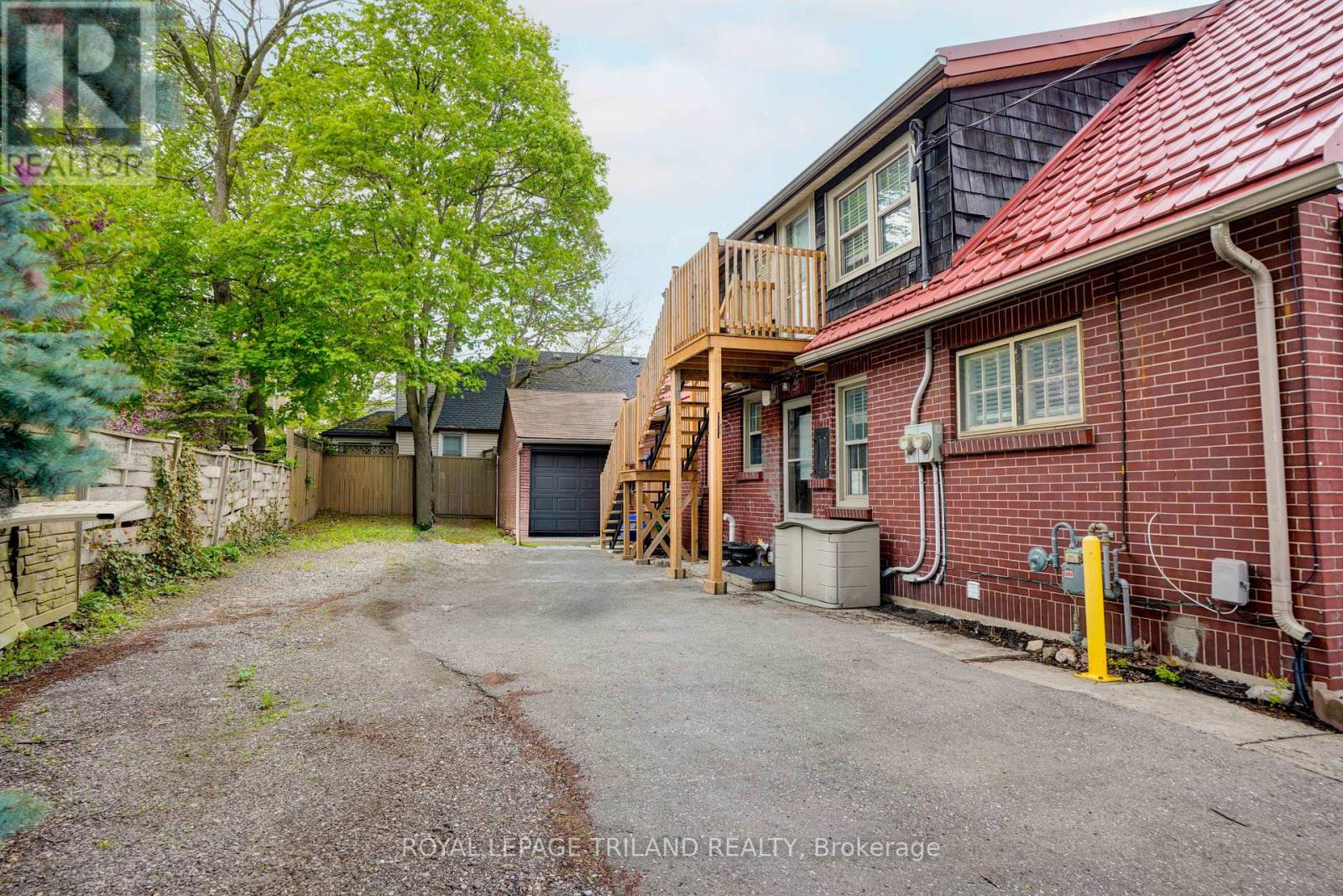 1 Woodland Place, London South, Ontario  N6C 1H9 - Photo 7 - X12902696