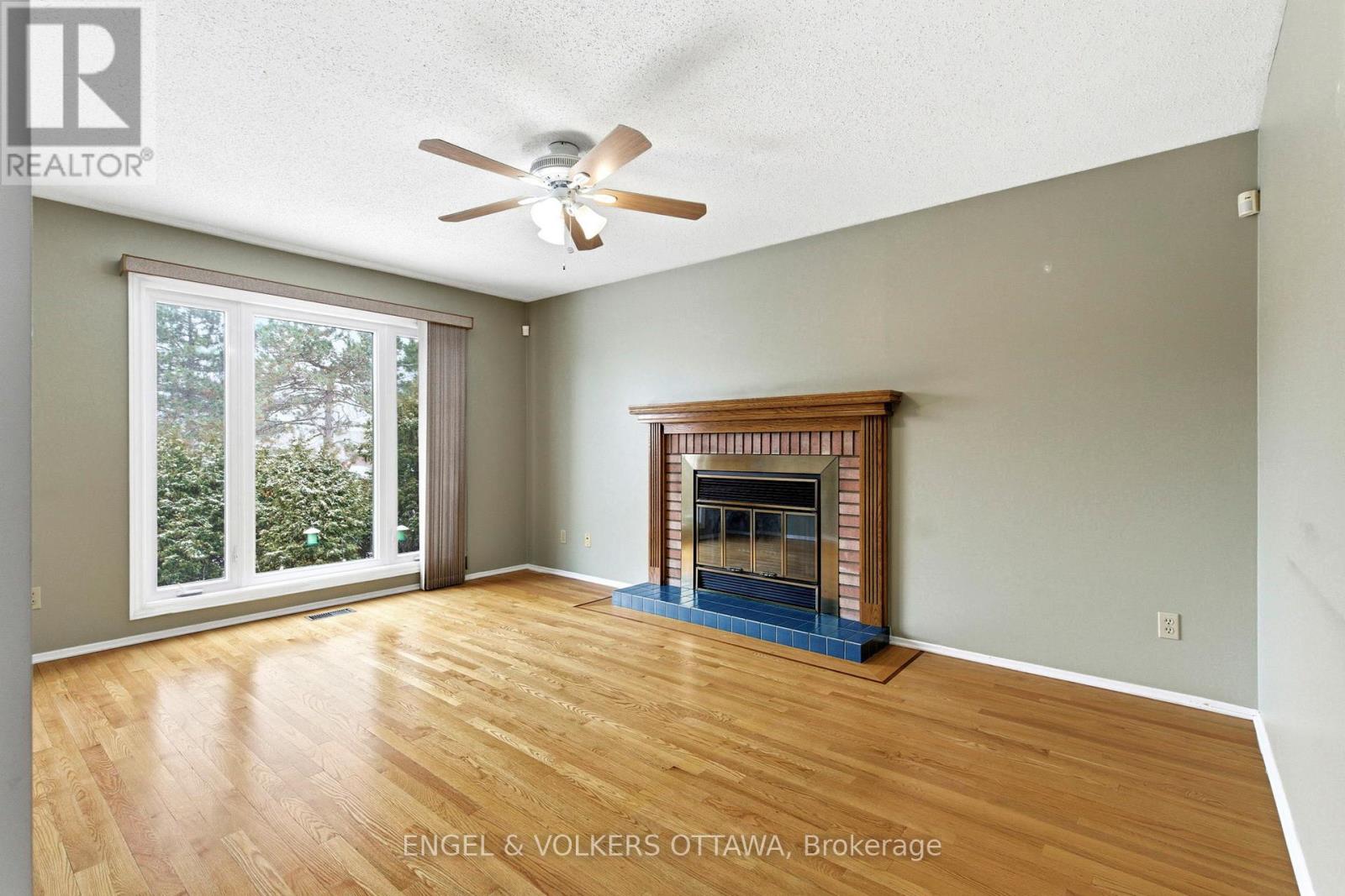 3 Balding Crescent, Ottawa, Ontario  K2K 2L4 - Photo 6 - X12980156