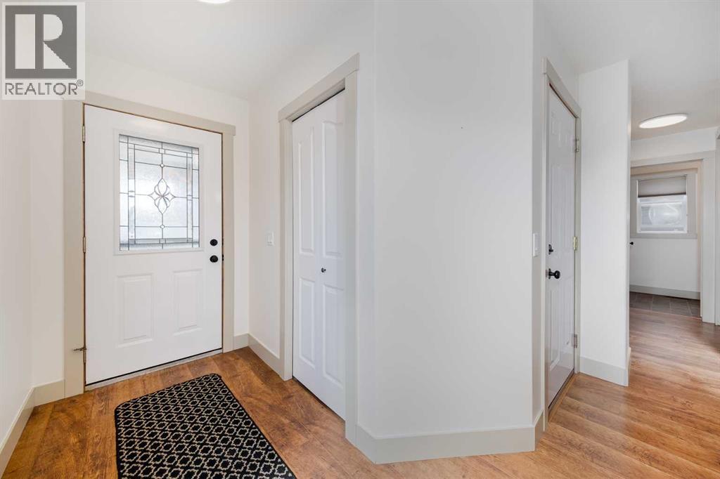 203 Cambridge Bay, Strathmore, Alberta  T1P 1R9 - Photo 4 - A2301033