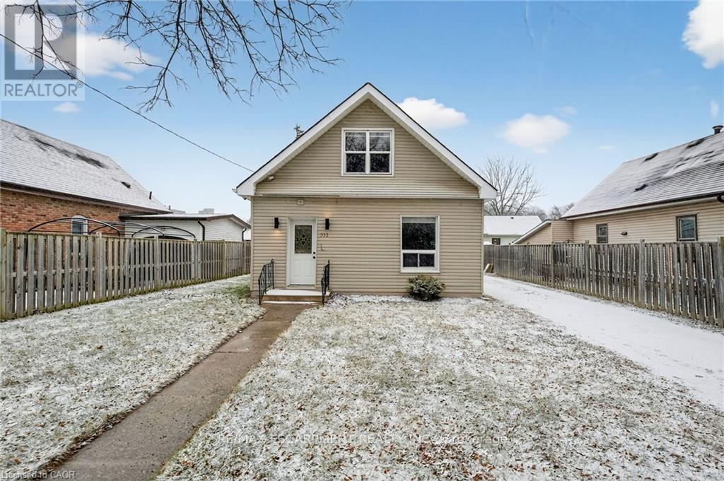 332 QUEEN STREET N, Norfolk, Ontario