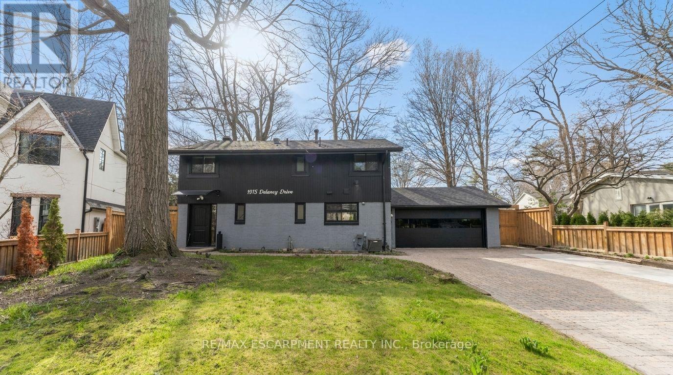1915 DELANEY DRIVE, Mississauga, Ontario