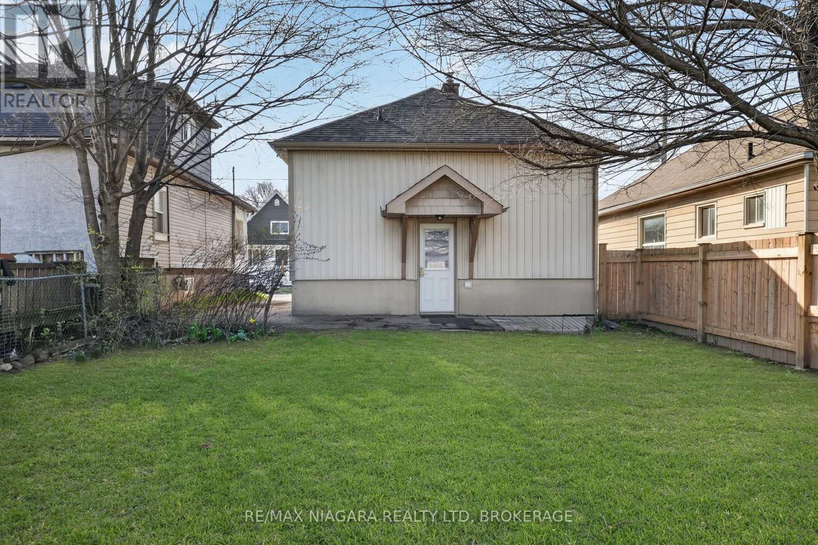 214 Niagara Street, St. Catharines, Ontario  L2M 4V4 - Photo 38 - X13027020