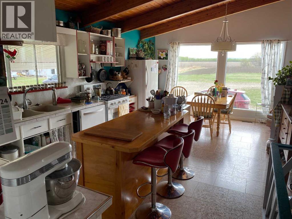 79259 Rge Rd 81, Rural Saddle Hills County, Alberta  T0H 3G0 - Photo 3 - A2300387