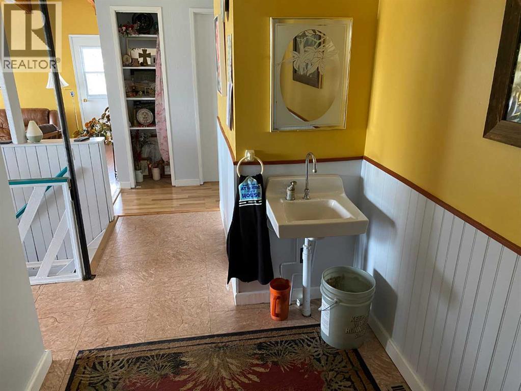 79259 Rge Rd 81, Rural Saddle Hills County, Alberta  T0H 3G0 - Photo 9 - A2300387