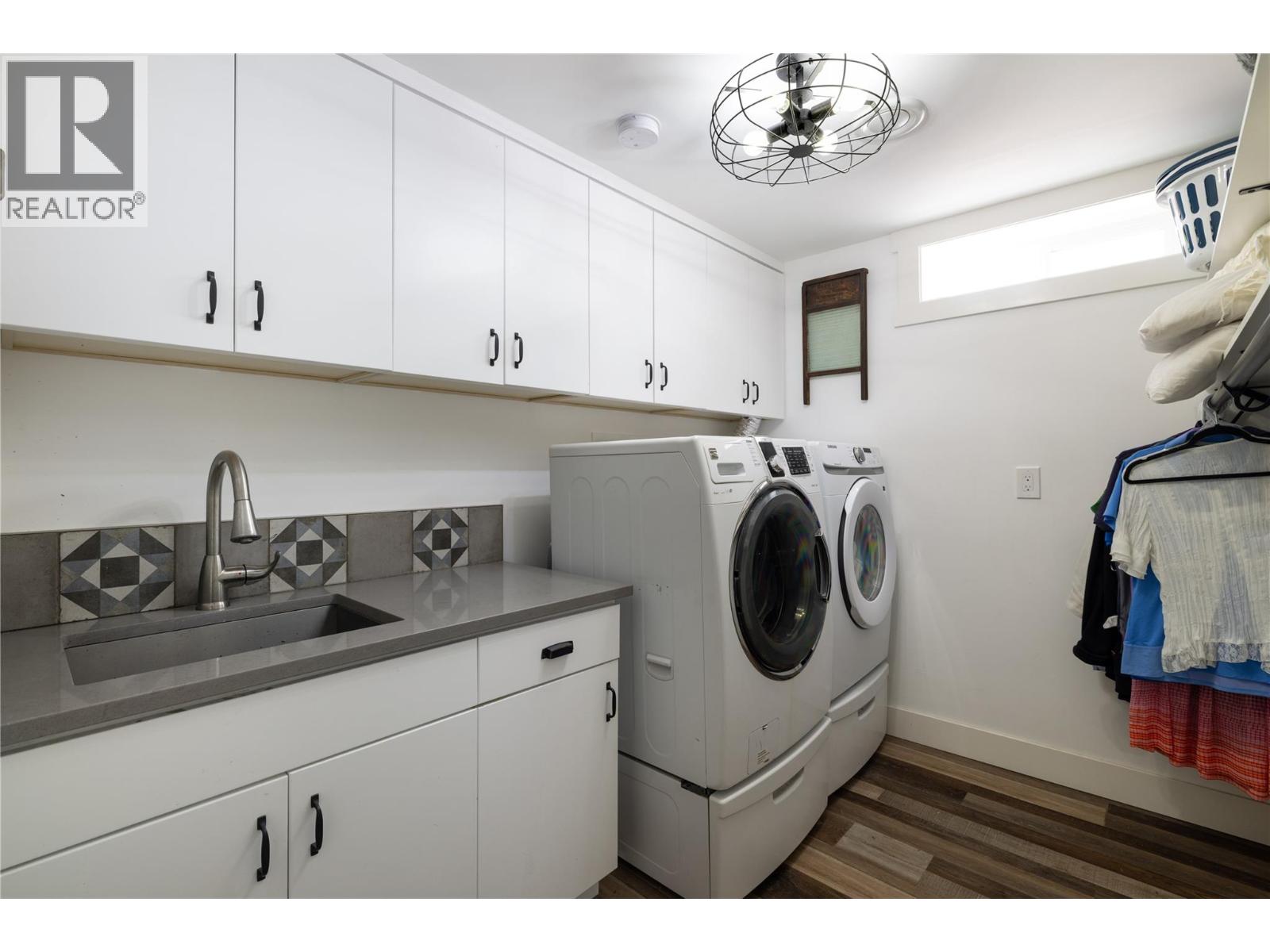 277 Clifton Road N, Kelowna, British Columbia  V1V 1N3 - Photo 43 - 10382889