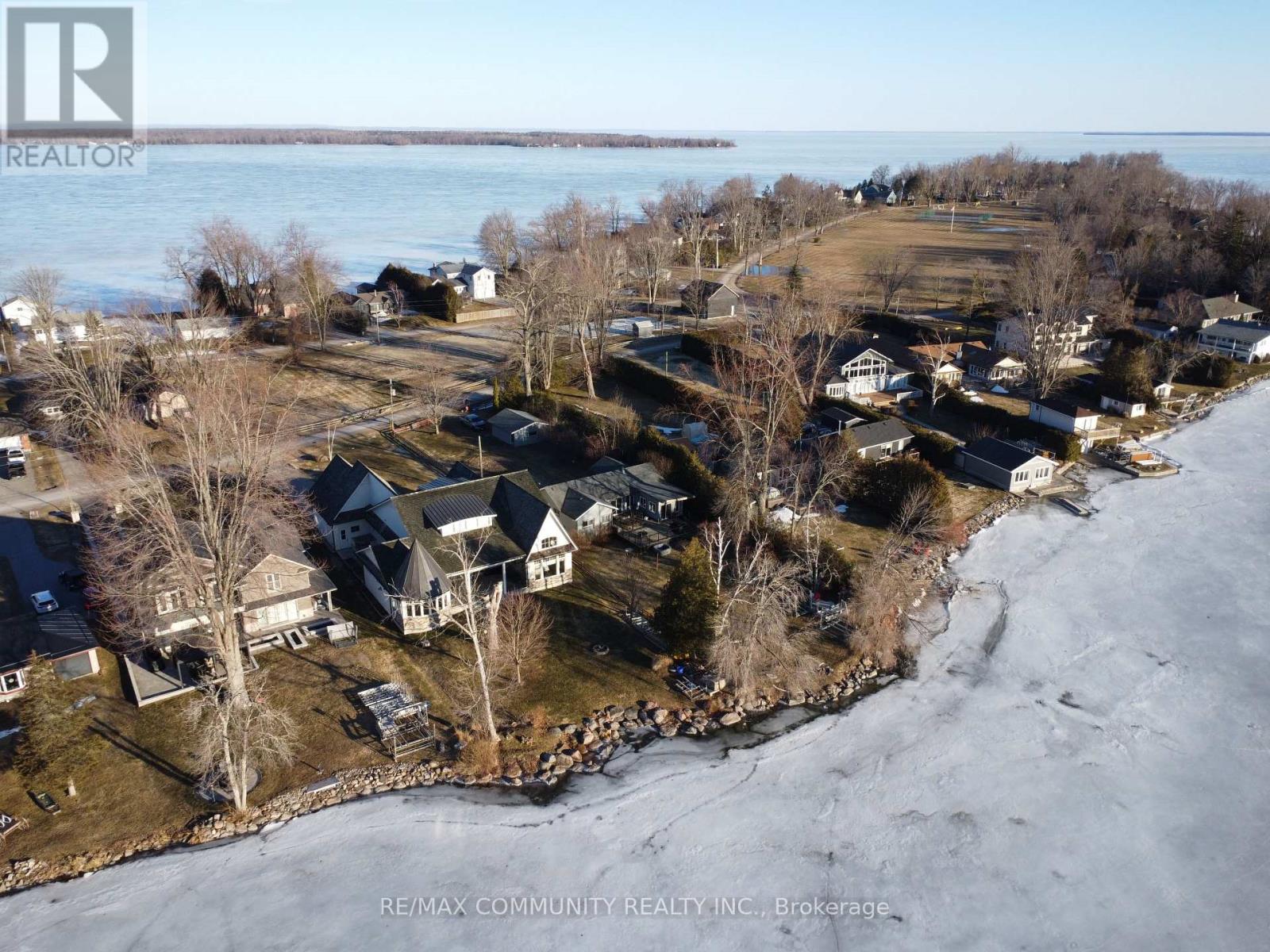 579 DUCLOS POINT ROAD, Georgina, Ontario