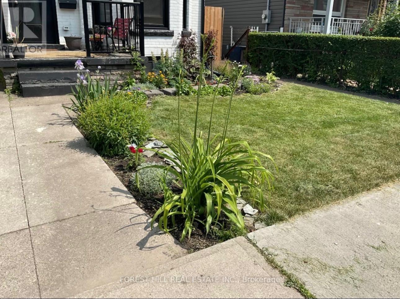 212 Gibson Avenue, Hamilton, Ontario  L8L 6K1 - Photo 4 - X12864148