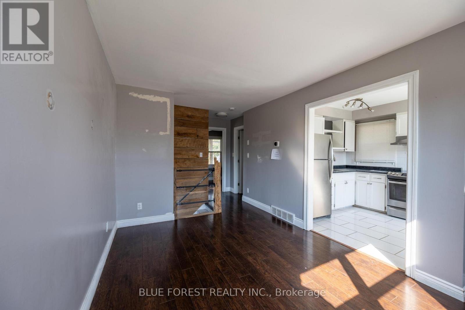 751 Curry Street, London East, Ontario  N5Y 1N5 - Photo 2 - X13037448