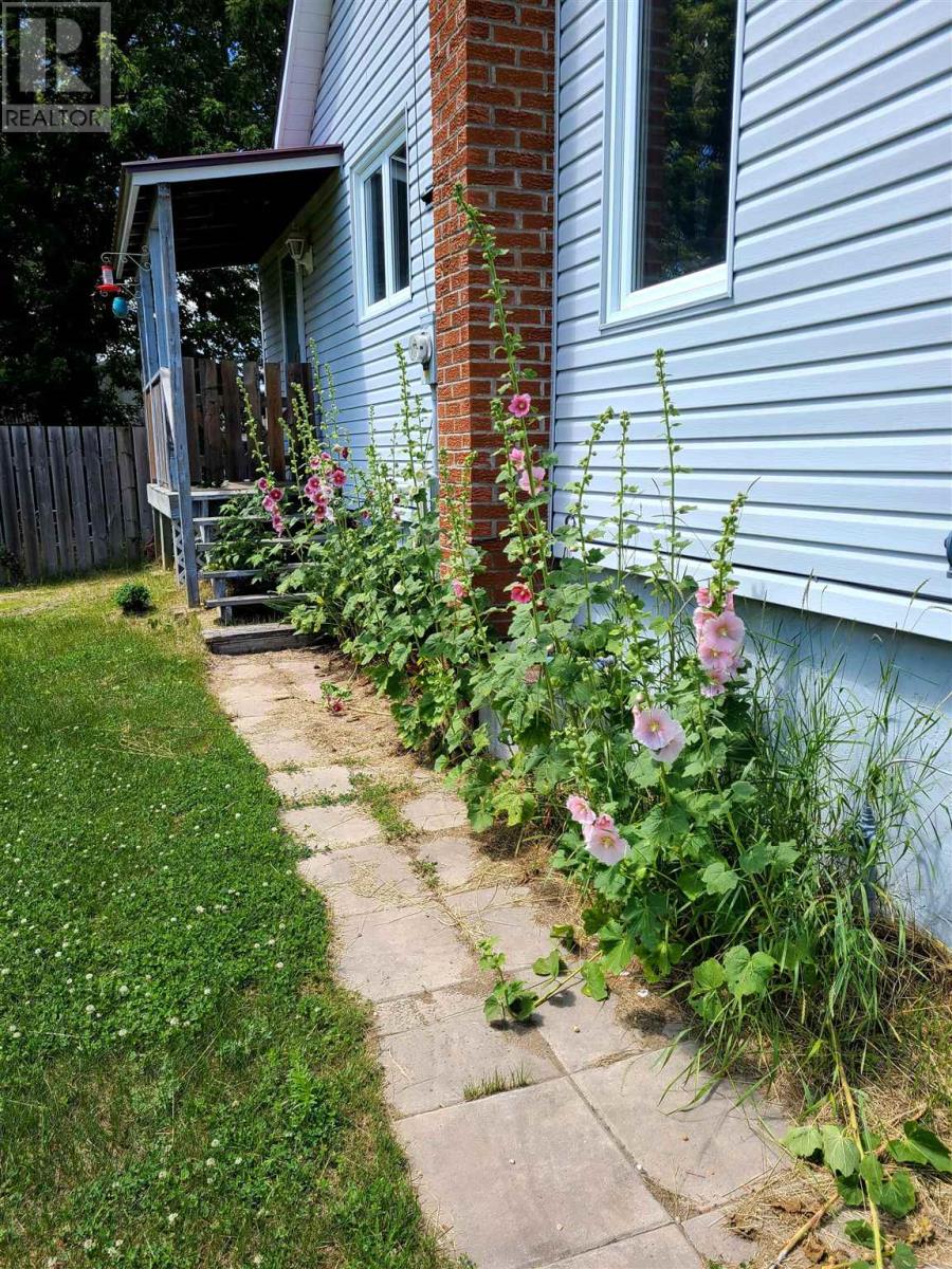 5 Forest St, Iron Bridge, Ontario  P0R 1H0 - Photo 38 - SM260113