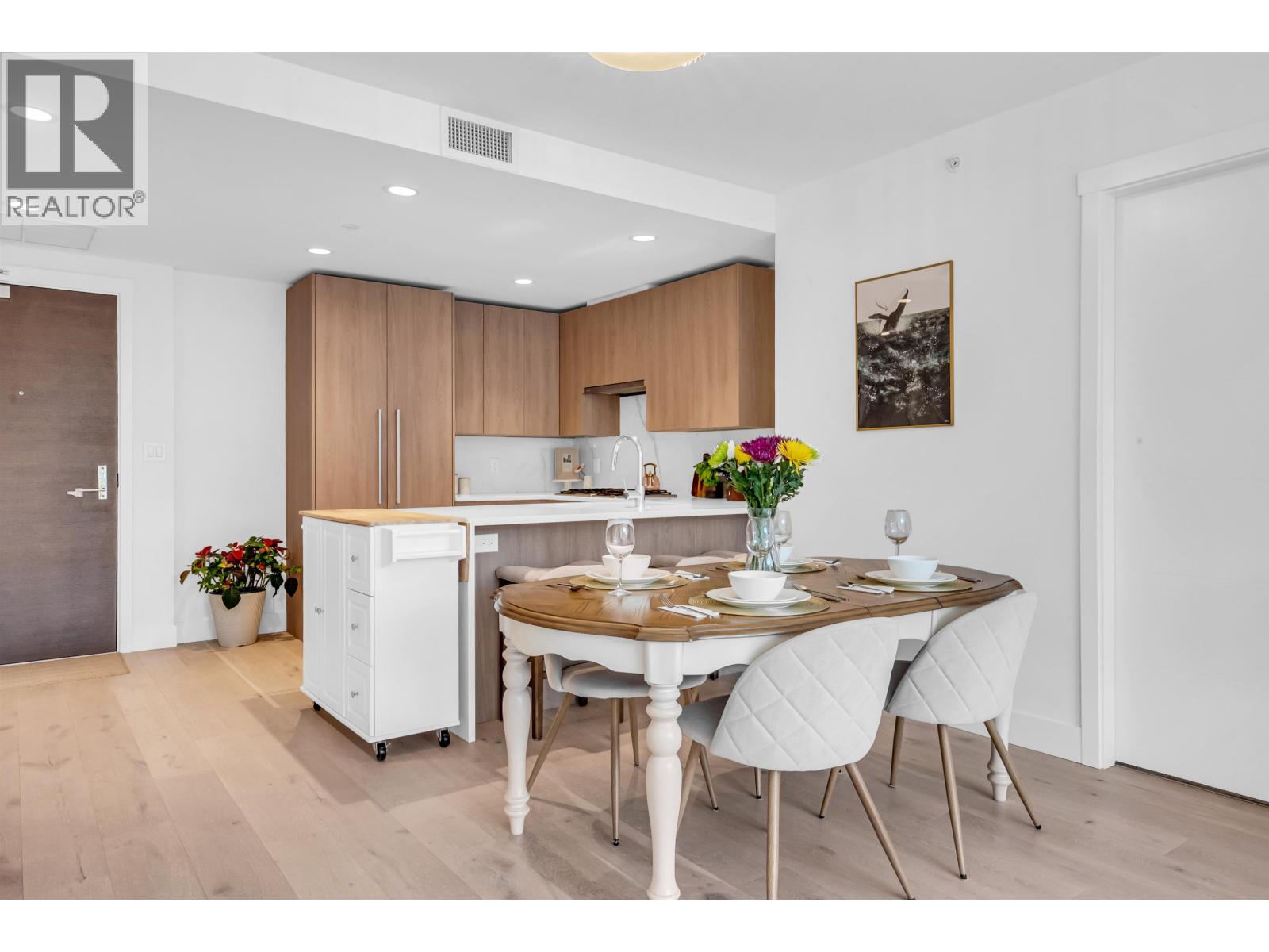 305 2707 Library Lane, North Vancouver, British Columbia  V7J 0C6 - Photo 7 - R3114615