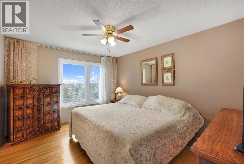 1102 Lake Christina Way Se, Calgary, Alberta  T2J 2R3 - Photo 27 - A2296764