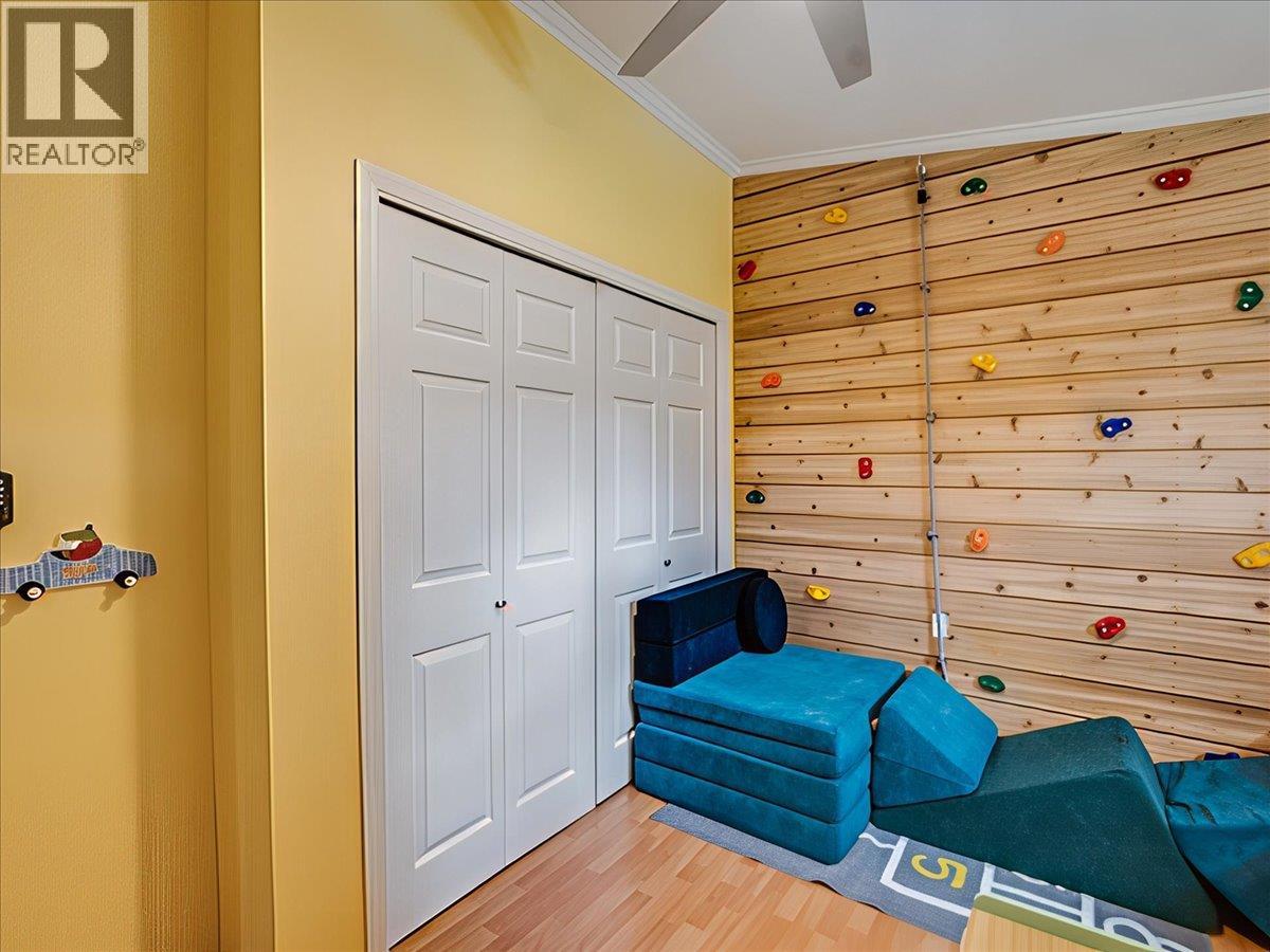 8392 Theatre Road, Trail, British Columbia  V1R 4W2 - Photo 26 - 10384808