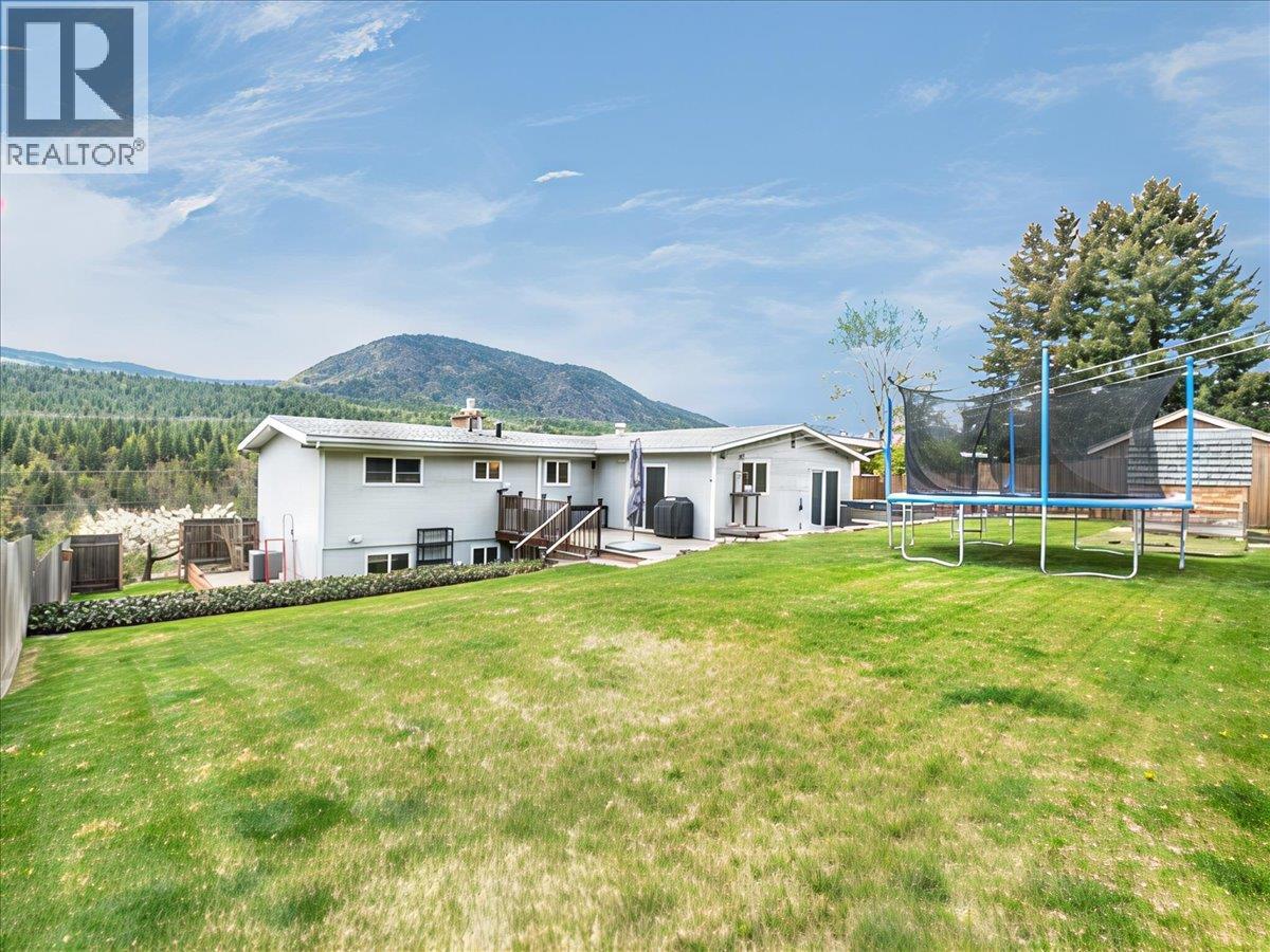 8392 Theatre Road, Trail, British Columbia  V1R 4W2 - Photo 48 - 10384808