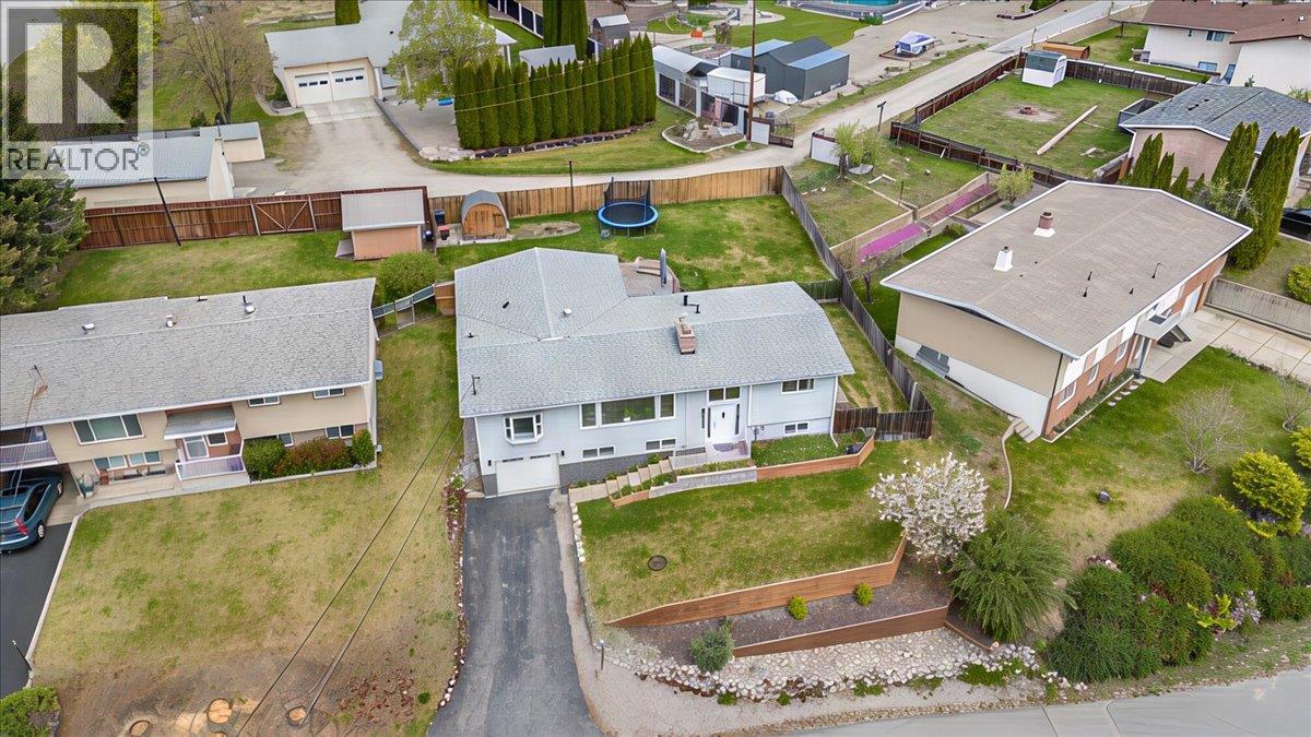 8392 Theatre Road, Trail, British Columbia  V1R 4W2 - Photo 63 - 10384808