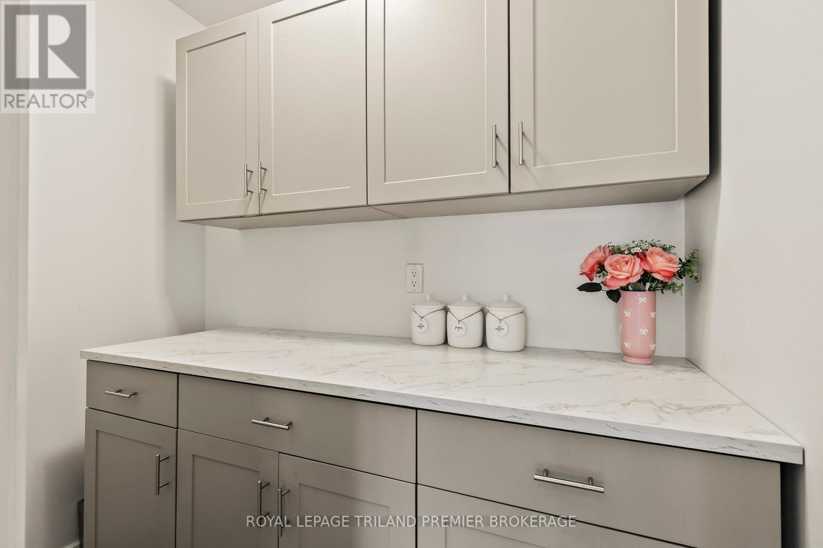 1141 Medway Park Drive, London North, Ontario  N6G 0G1 - Photo 12 - X13044576