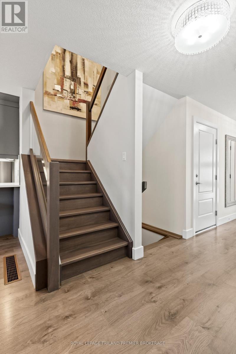 1141 Medway Park Drive, London North, Ontario  N6G 0G1 - Photo 17 - X13044576