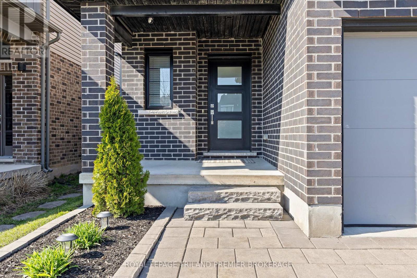 1141 Medway Park Drive, London North, Ontario  N6G 0G1 - Photo 3 - X13044576