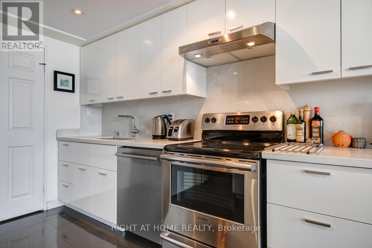 1405 - 280 Simcoe Street, Toronto, Ontario  M5T 2Y5 - Photo 15 - C13044566