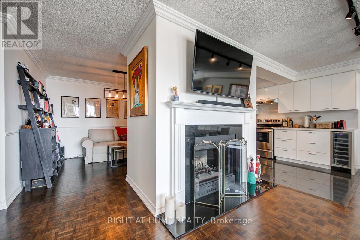 1405 - 280 Simcoe Street, Toronto, Ontario  M5T 2Y5 - Photo 18 - C13044566