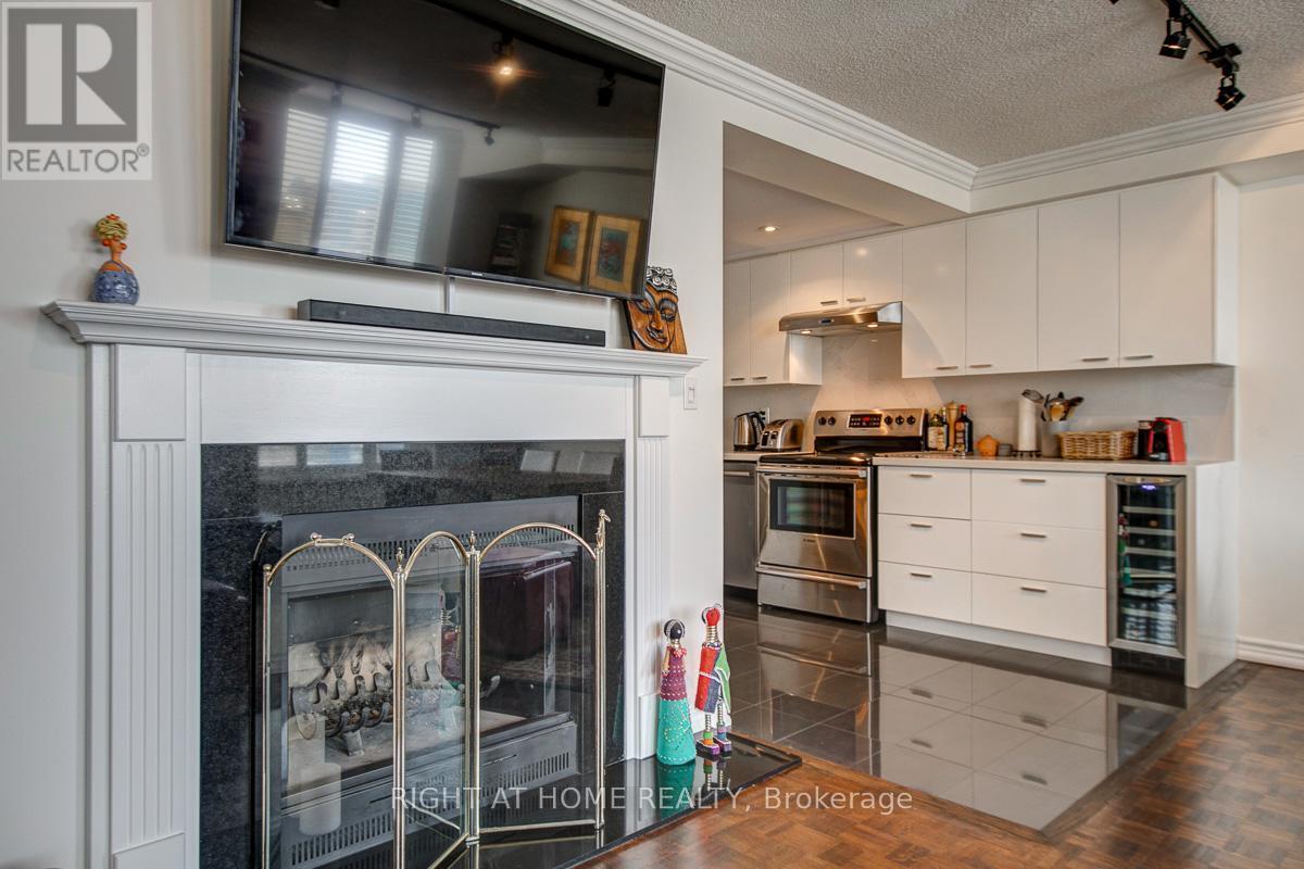 1405 - 280 Simcoe Street, Toronto, Ontario  M5T 2Y5 - Photo 19 - C13044566