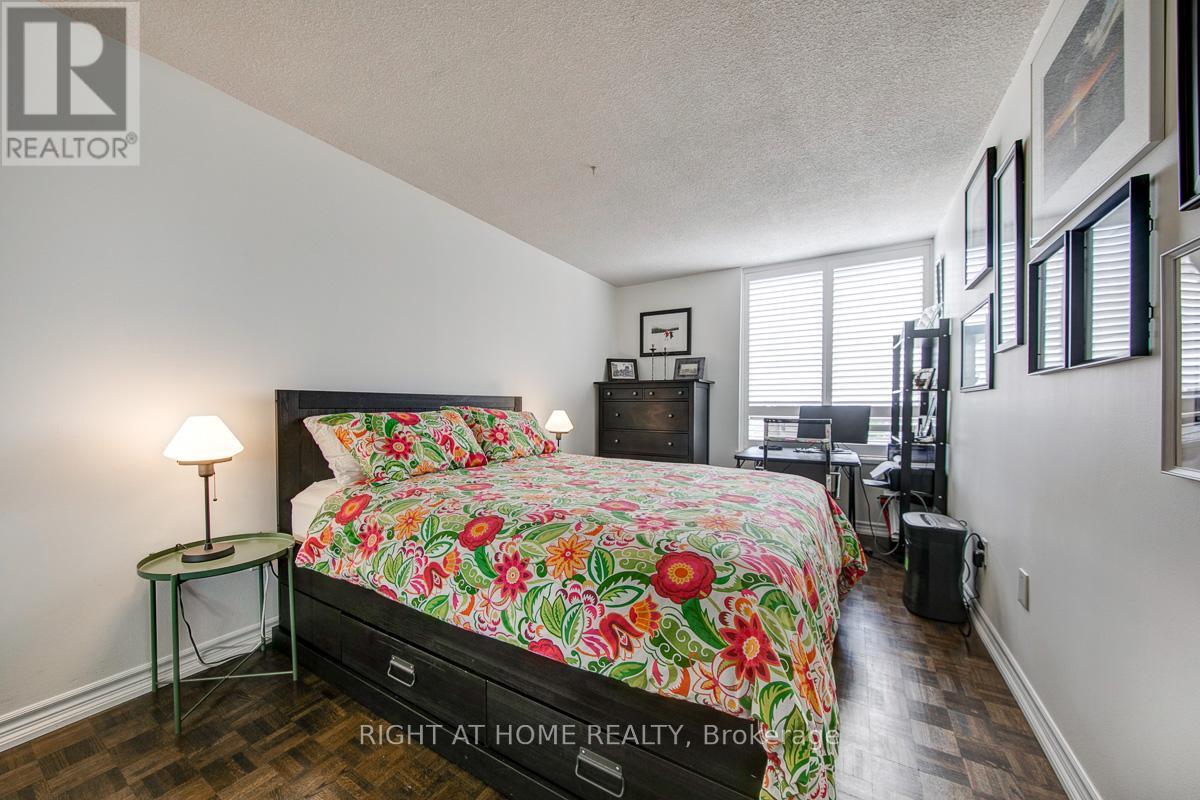 1405 - 280 Simcoe Street, Toronto, Ontario  M5T 2Y5 - Photo 24 - C13044566