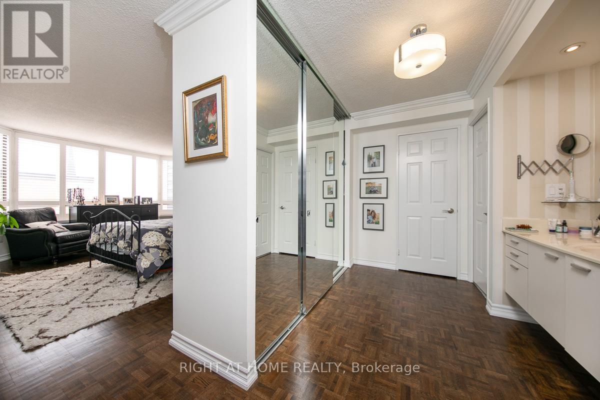 1405 - 280 Simcoe Street, Toronto, Ontario  M5T 2Y5 - Photo 27 - C13044566