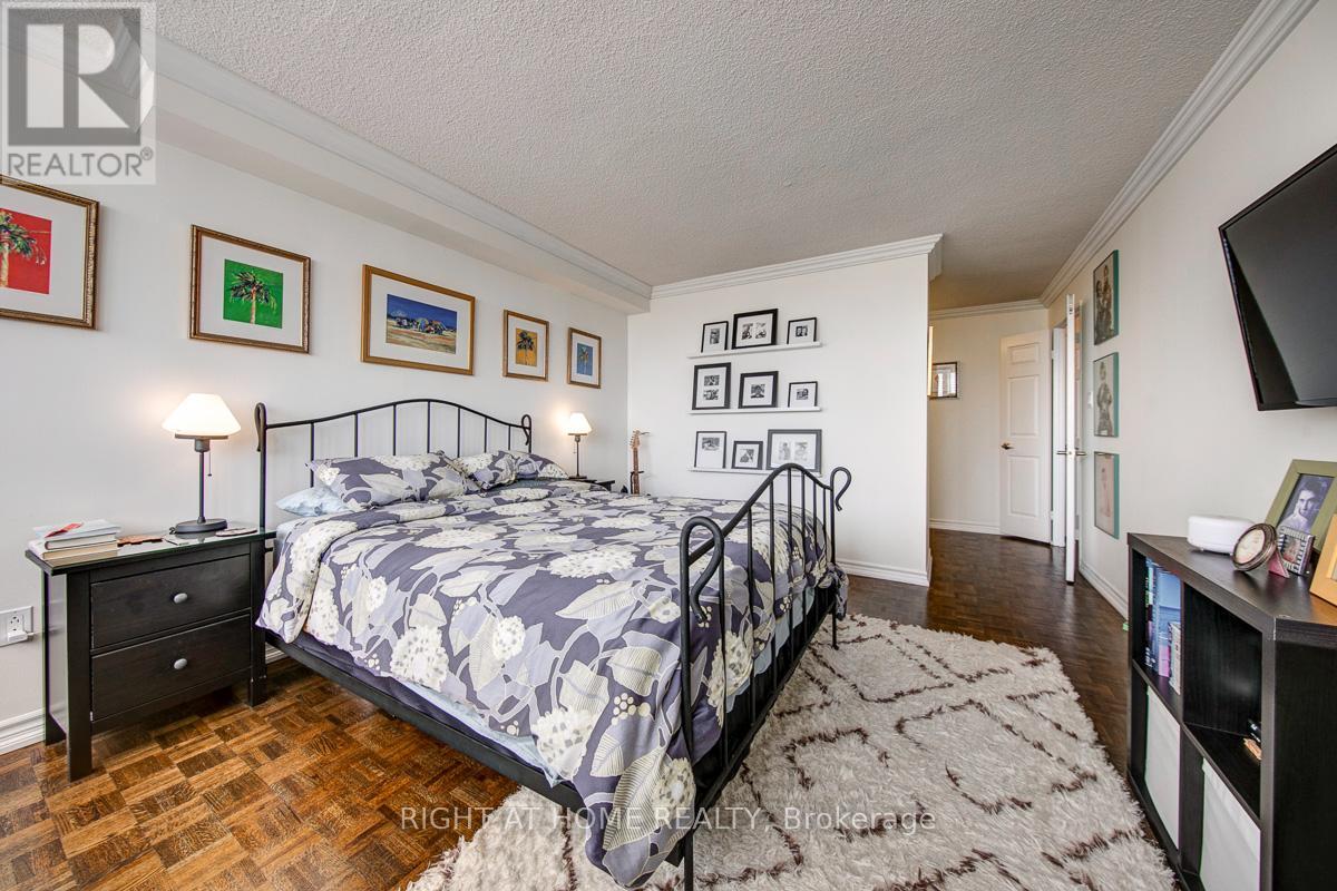 1405 - 280 Simcoe Street, Toronto, Ontario  M5T 2Y5 - Photo 33 - C13044566