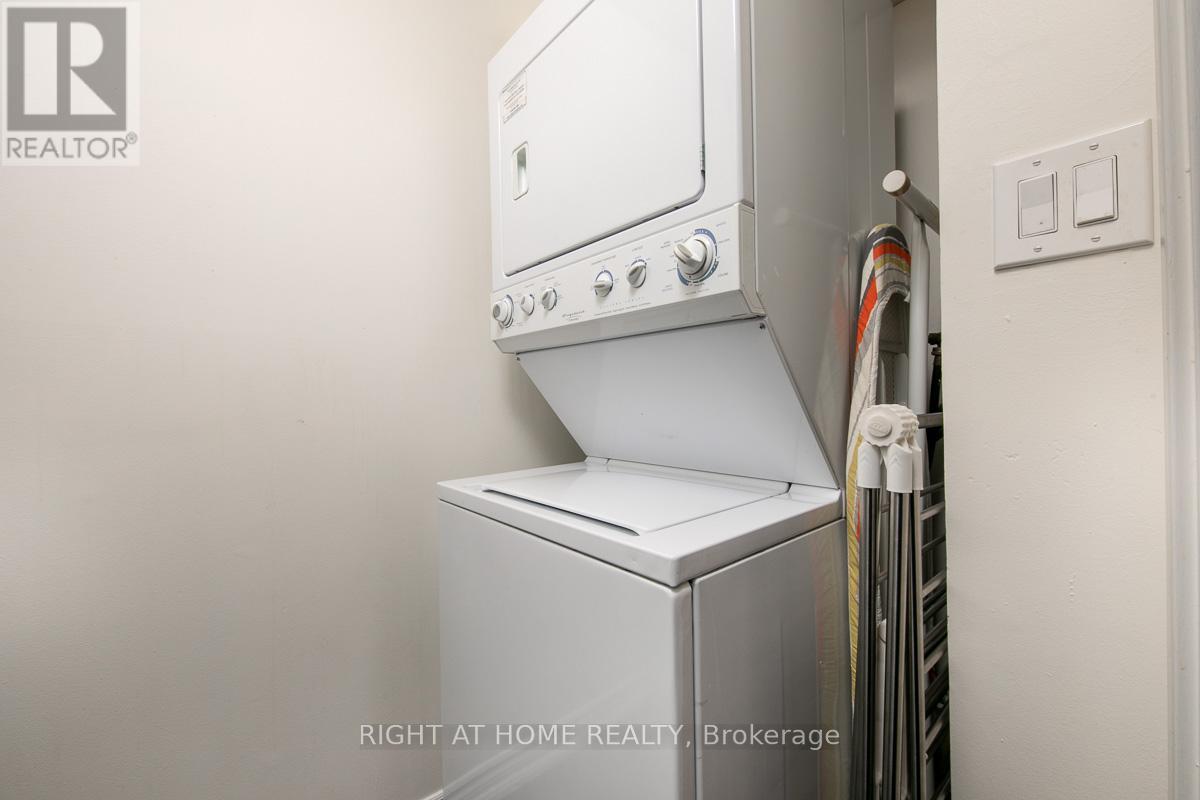 1405 - 280 Simcoe Street, Toronto, Ontario  M5T 2Y5 - Photo 35 - C13044566