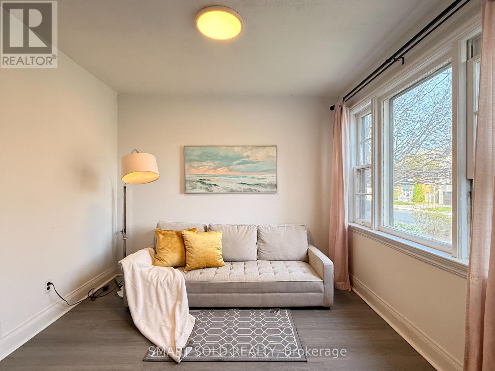 204 Cameron Avenue, Toronto, Ontario  M2N 1E5 - Photo 3 - C13028238